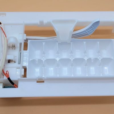 Genuine Refrigerator LG Ice Maker Part#MJH618647